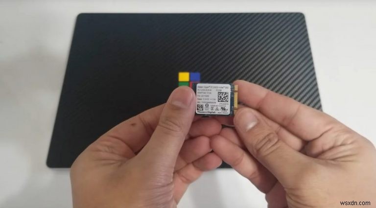 Đây là cách tôi nâng cấp SSD trong Surface Laptop 3 của mình