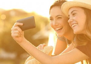 Chụp ảnh tự sướng có được coi là nỗi ám ảnh không?