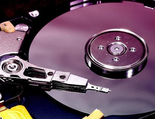 Làm cách nào để giám sát ổ đĩa của bạn và xác định tốc độ đọc/ghi thông qua tăng tốc ổ đĩa?