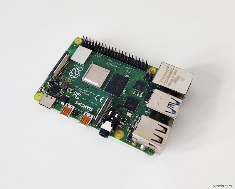 Raspberry Pi 4 - máy tính để bàn mini khả thi?