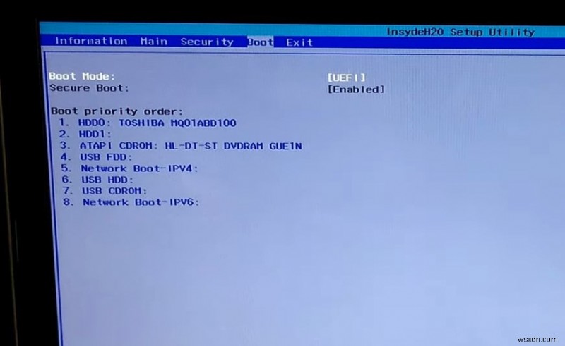Máy tính xách tay Windows 11 Bị kẹt khi khởi động lại màn hình? 7 giải pháp áp dụng