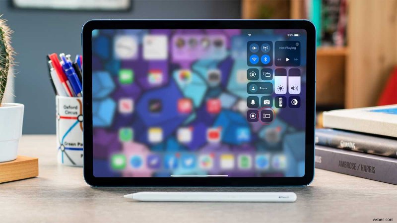 Cách sử dụng Trình quản lý sân khấu trên iPad