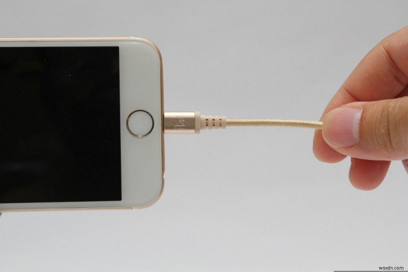 Lightning và USB‑C:Tìm hiểu sự khác biệt và cái nào tốt hơn 