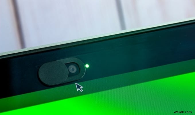 Những tấm che webcam hàng đầu:Bảo vệ quyền riêng tư và sự an tâm của bạn 
