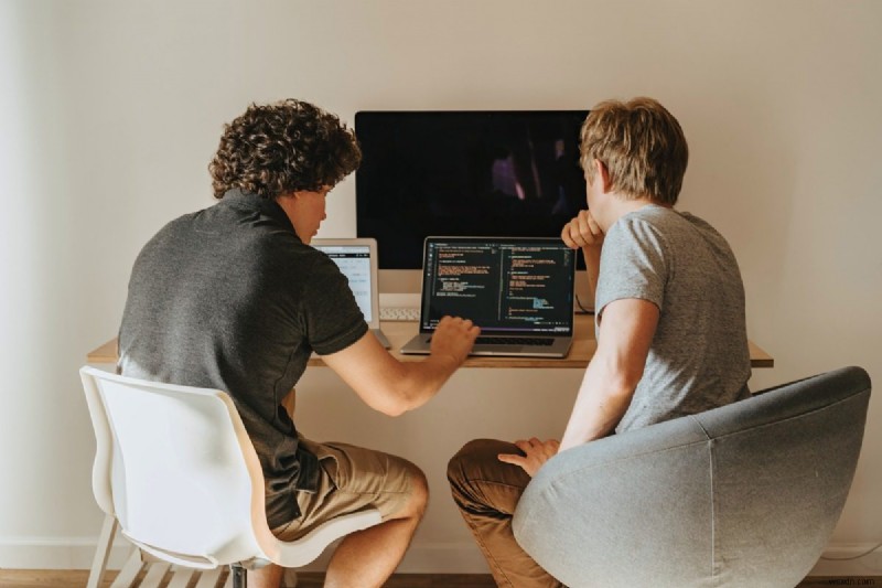 Nắm vững JavaScript:Các khóa học, sách và tài nguyên hàng đầu cho mọi người học 