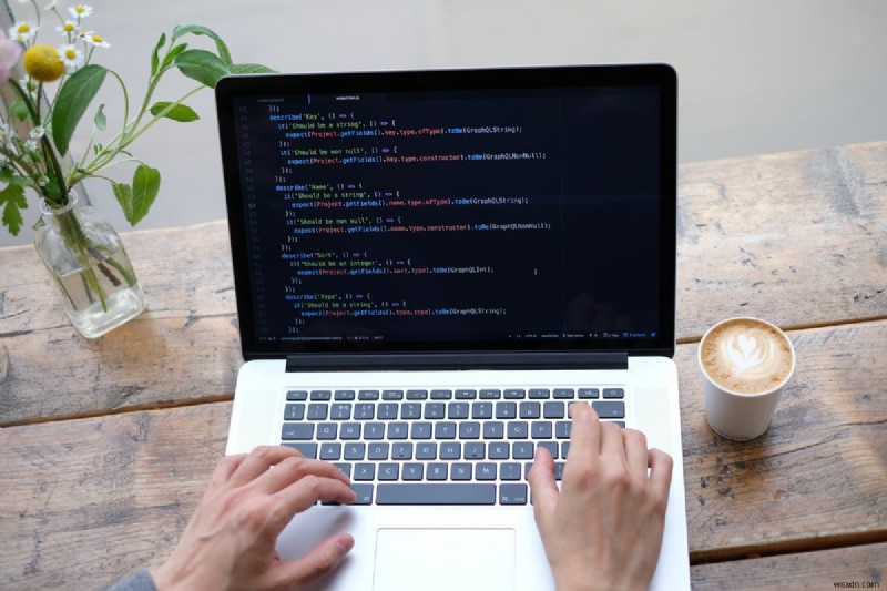 Các IDE hàng đầu dành cho người mới bắt đầu C++:Hướng dẫn toàn diện 