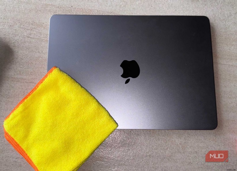 Bảo vệ MacBook của bạn:Lời khuyên thiết thực để tránh bị rơi và trầy xước 