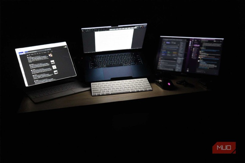 Tối ưu hóa MacBook Air của bạn:Hướng dẫn từng bước để sử dụng hai hoặc nhiều màn hình ngoài 