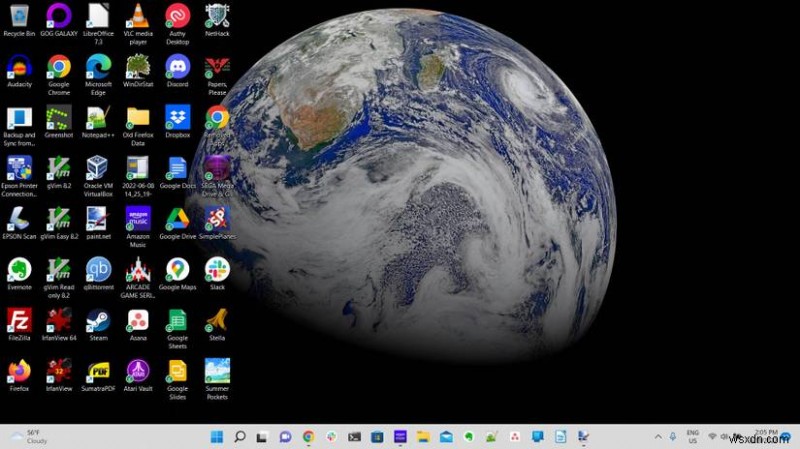7 điểm tương đồng chính giữa máy tính để bàn Windows 11 và Linux 