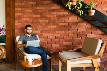 Google giới thiệu Trang tổng quan  Giới thiệu về bạn  để giúp bạn xóa chi tiết liên hệ khỏi kết quả tìm kiếm 