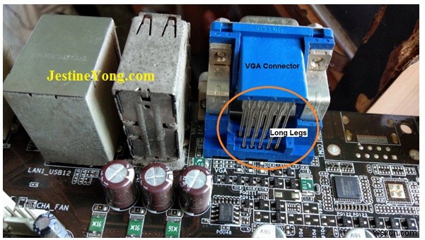 Máy tính để bàn bật nguồn nhưng màn hình vẫn hiển thị  Kiểm tra cáp tín hiệu —Hướng dẫn khắc phục sự cố 