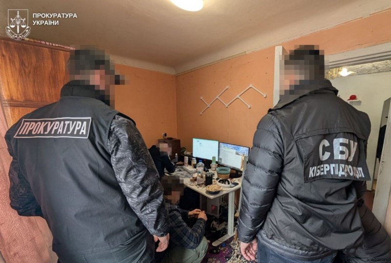 Ba người bị bắt ở Ukraine vì tội cướp và bán 610.000 tài khoản Roblox, đảm bảo lợi nhuận 225 nghìn đô la 