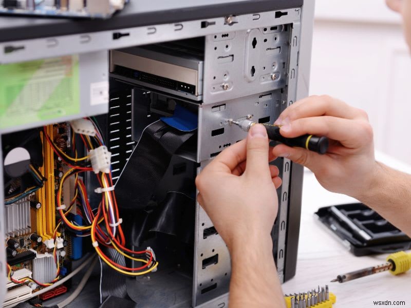 Khắc phục sự cố máy tính của bạn:Các bước đã được chứng minh để ngăn chặn việc khởi động lại bất ngờ 