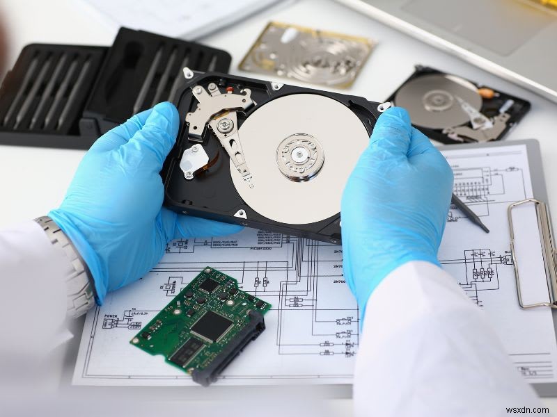 Chi phí khôi phục dữ liệu máy tính:Hướng dẫn đầy đủ về giá cả và các tùy chọn 