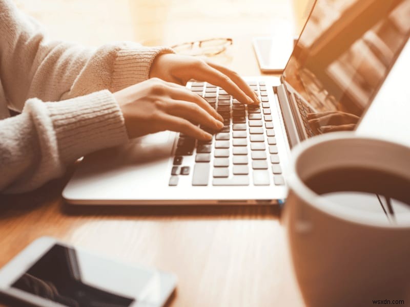 Cách khắc phục nhanh chóng phím bàn phím bị dính hoặc không phản hồi 