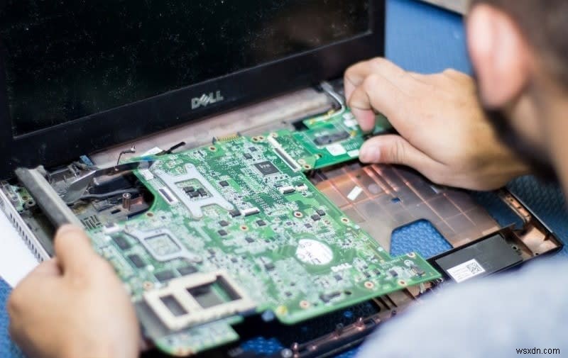 Sự phức tạp tiềm ẩn của các lỗi bo mạch chủ:Tại sao việc chẩn đoán và sửa chữa lại đầy thách thức 
