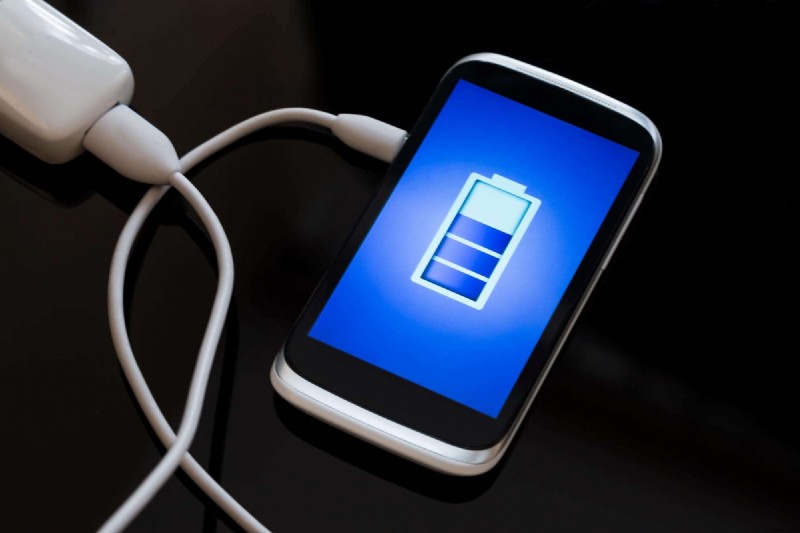 12 thói quen phổ biến làm hao pin iPhone - Hãy dừng chúng ngay hôm nay 