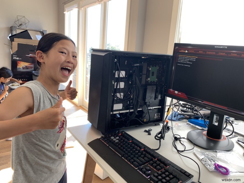 Xây dựng một chiếc PC chơi game Fortnite trị giá 1.001 USD với đứa con 12 tuổi của tôi:Hướng dẫn tự làm từng bước 