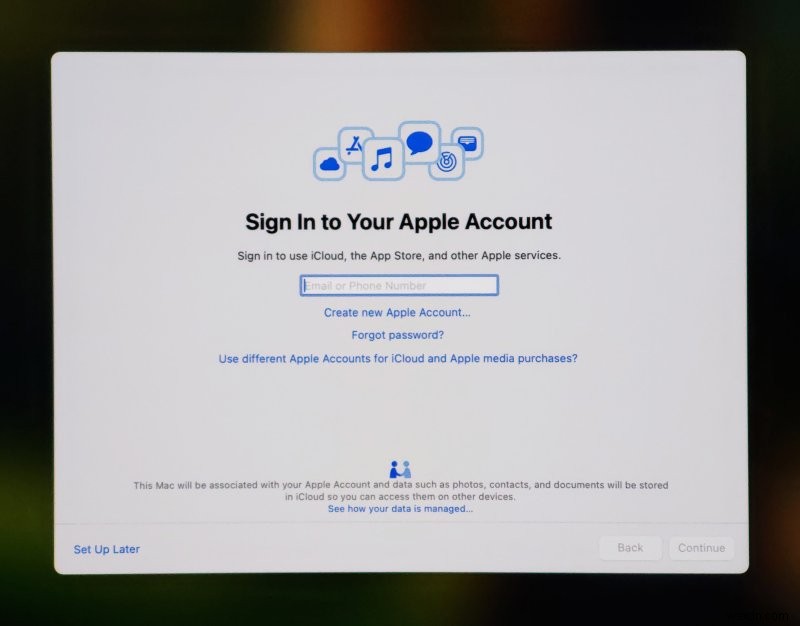 Tại sao Windows 11 nhắc tôi chuyển sang MacBook 