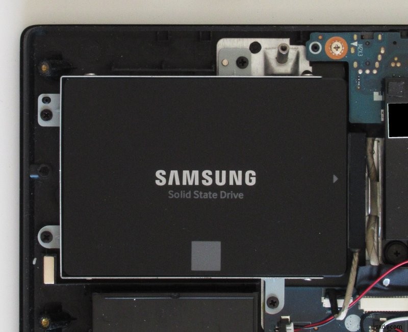 Hồi sinh máy tính xách tay Linux 10 năm tuổi bằng nâng cấp SSD 